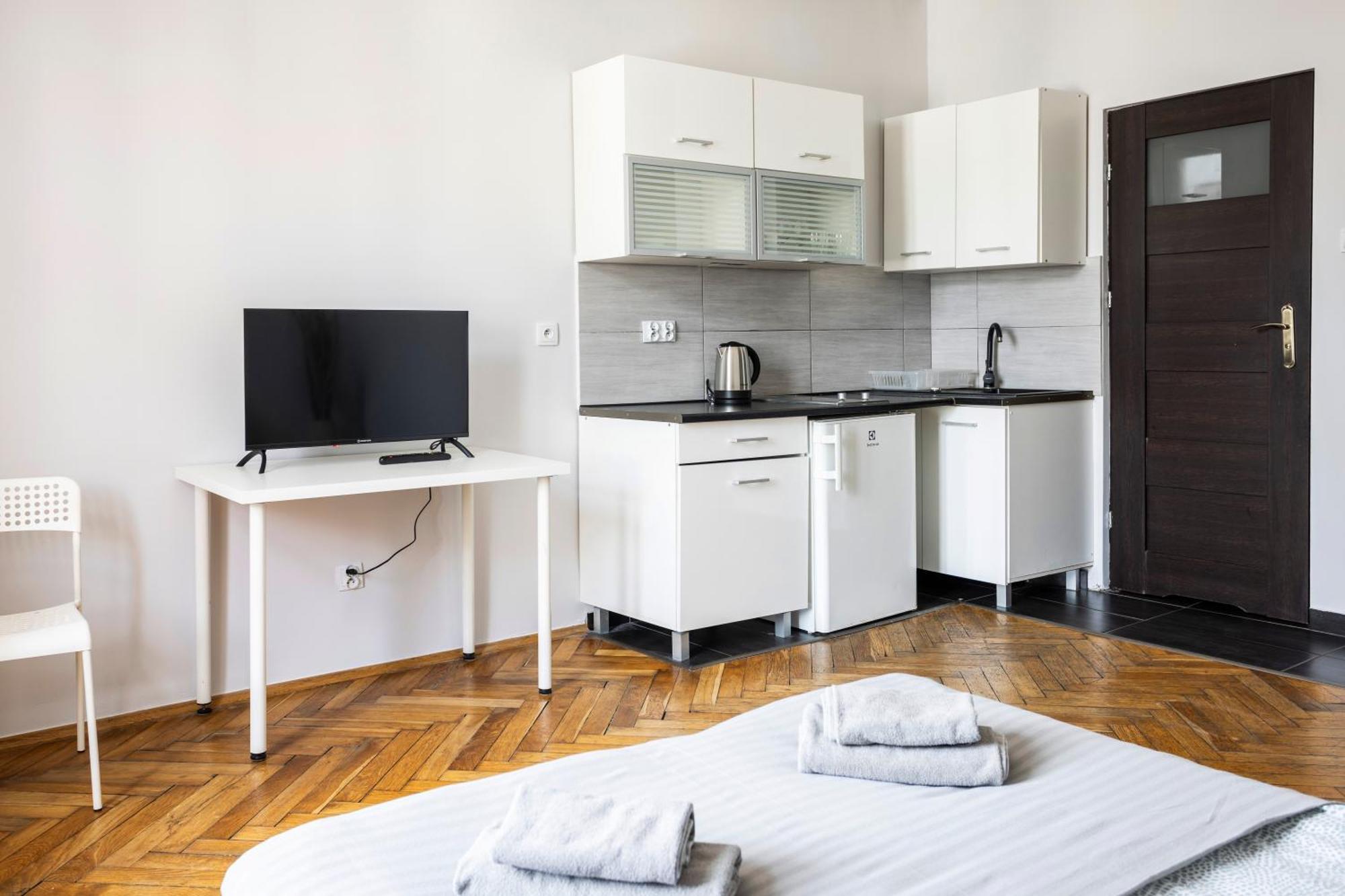 Perfect Place For Couples, Pilsudskiego Street - Old Town Apartament *
