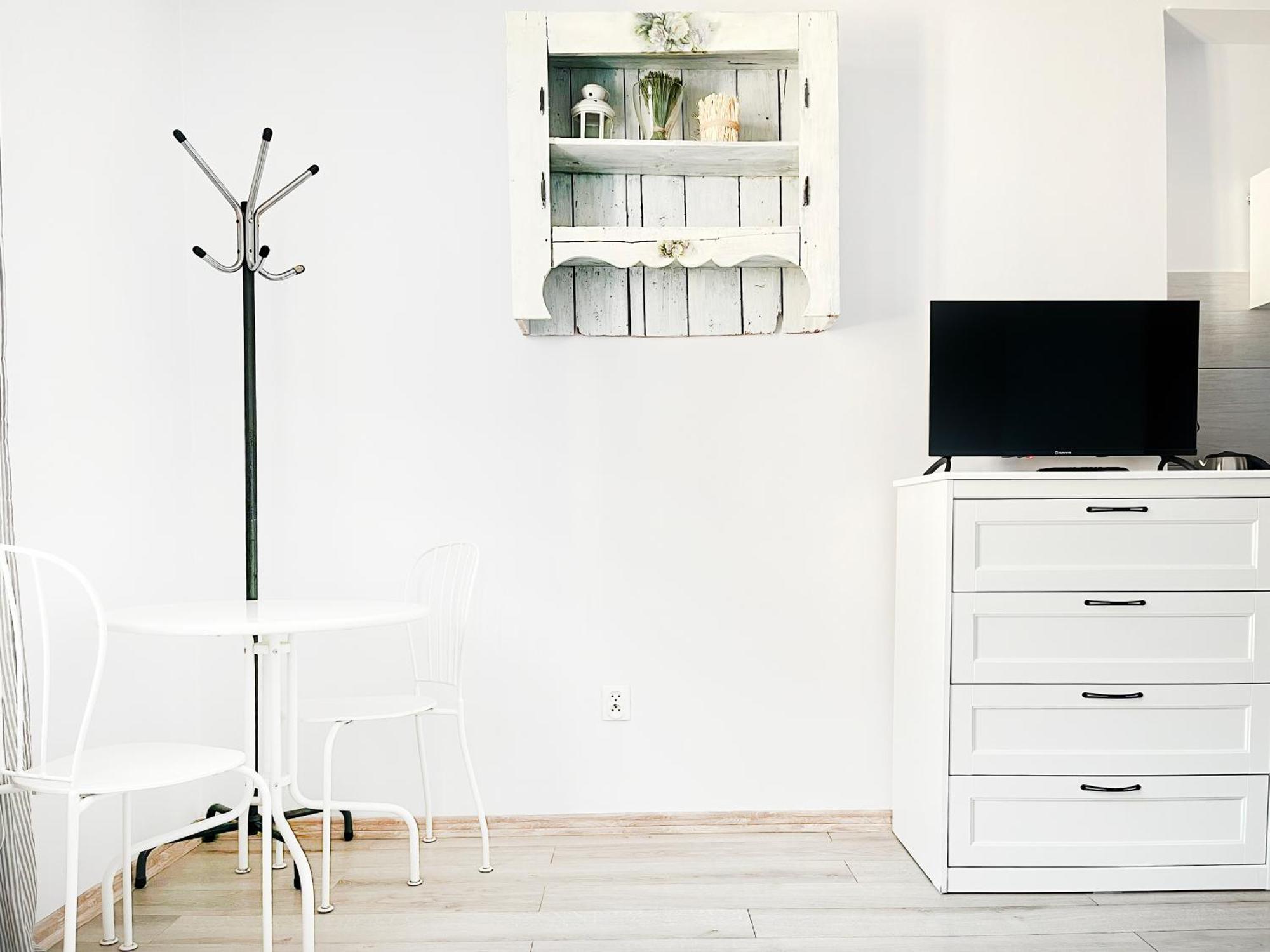 Perfect Place For Couples, Pilsudskiego Street - Old Town Apartment